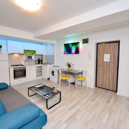 Shabbat Apartments Бухарест Екстер'єр фото